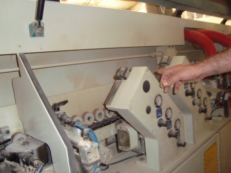 Observar o interior das máquinas